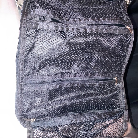 O’Neill Makeup Bag - Picture 6 of 14